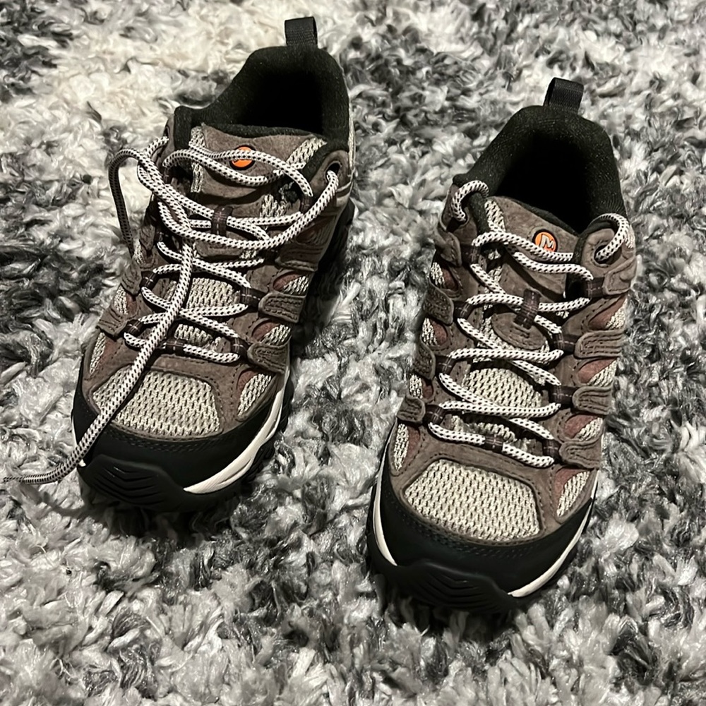 Merrell vibram low sneaker/book
